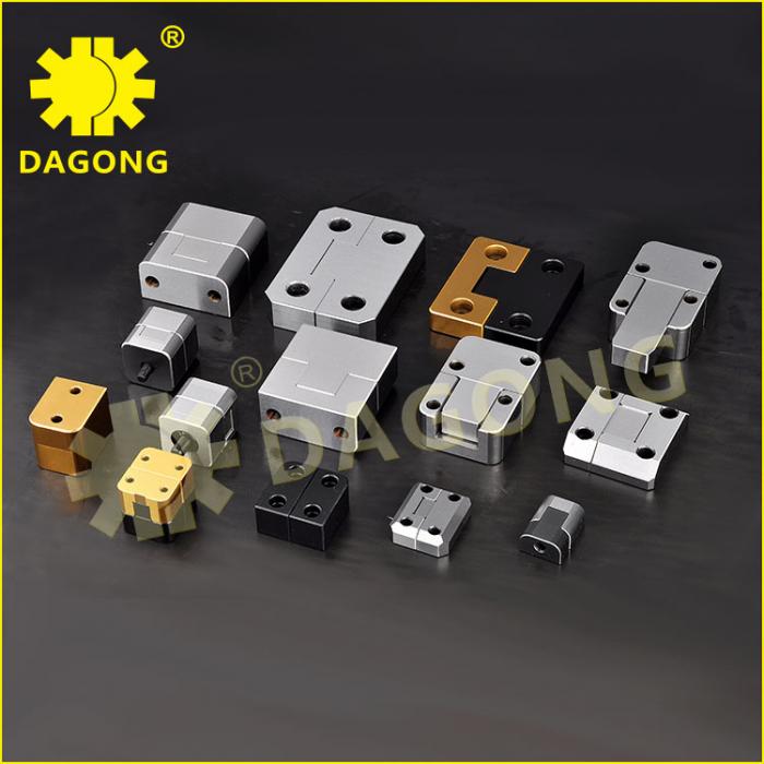 Square interlocks